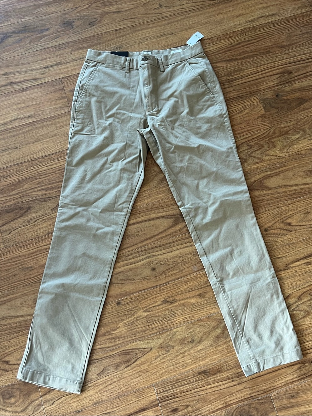 GAP Men's Essential Khaki Slim